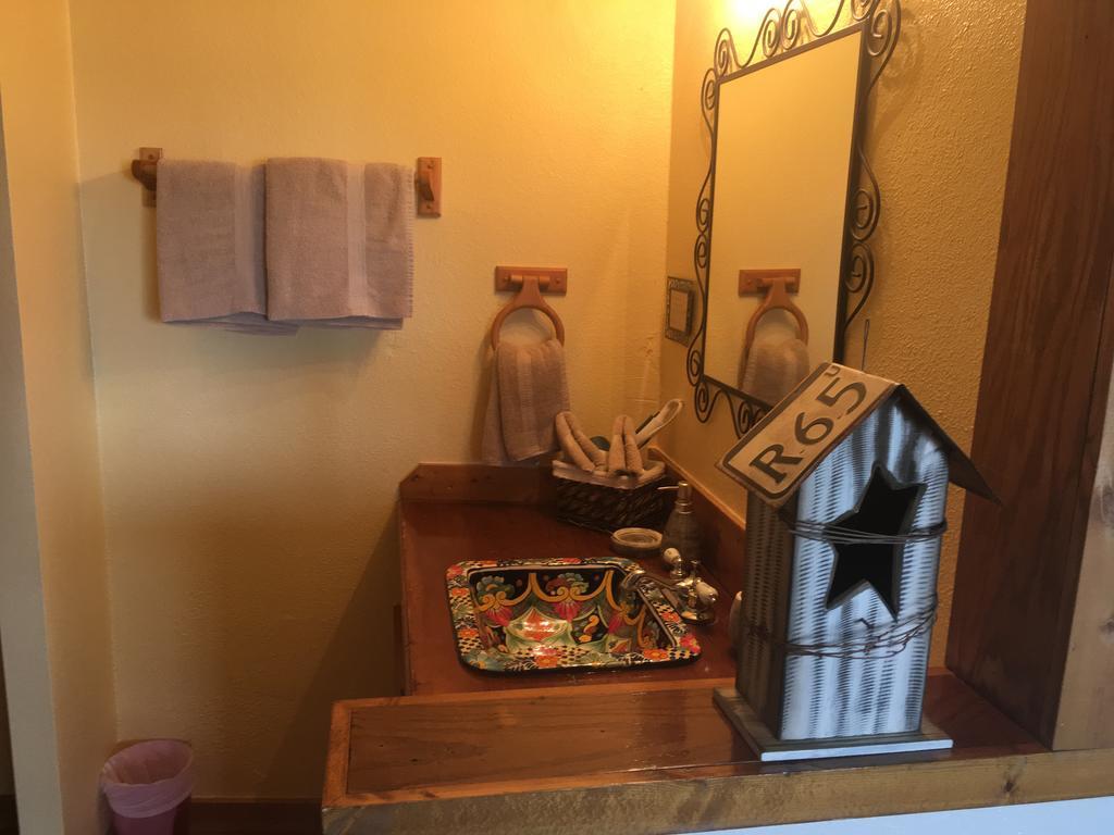 هولبروك Globetrotter Lodge المظهر الخارجي الصورة